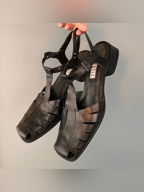 Vintage heeled black leather fisherman sandals size 8 women’s